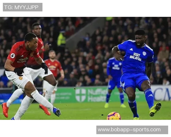 上海球迷酒店守候林加德成功获得全套签名留念